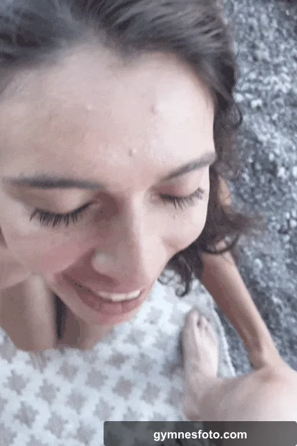 A good girl knows how to open her mouth [FM]