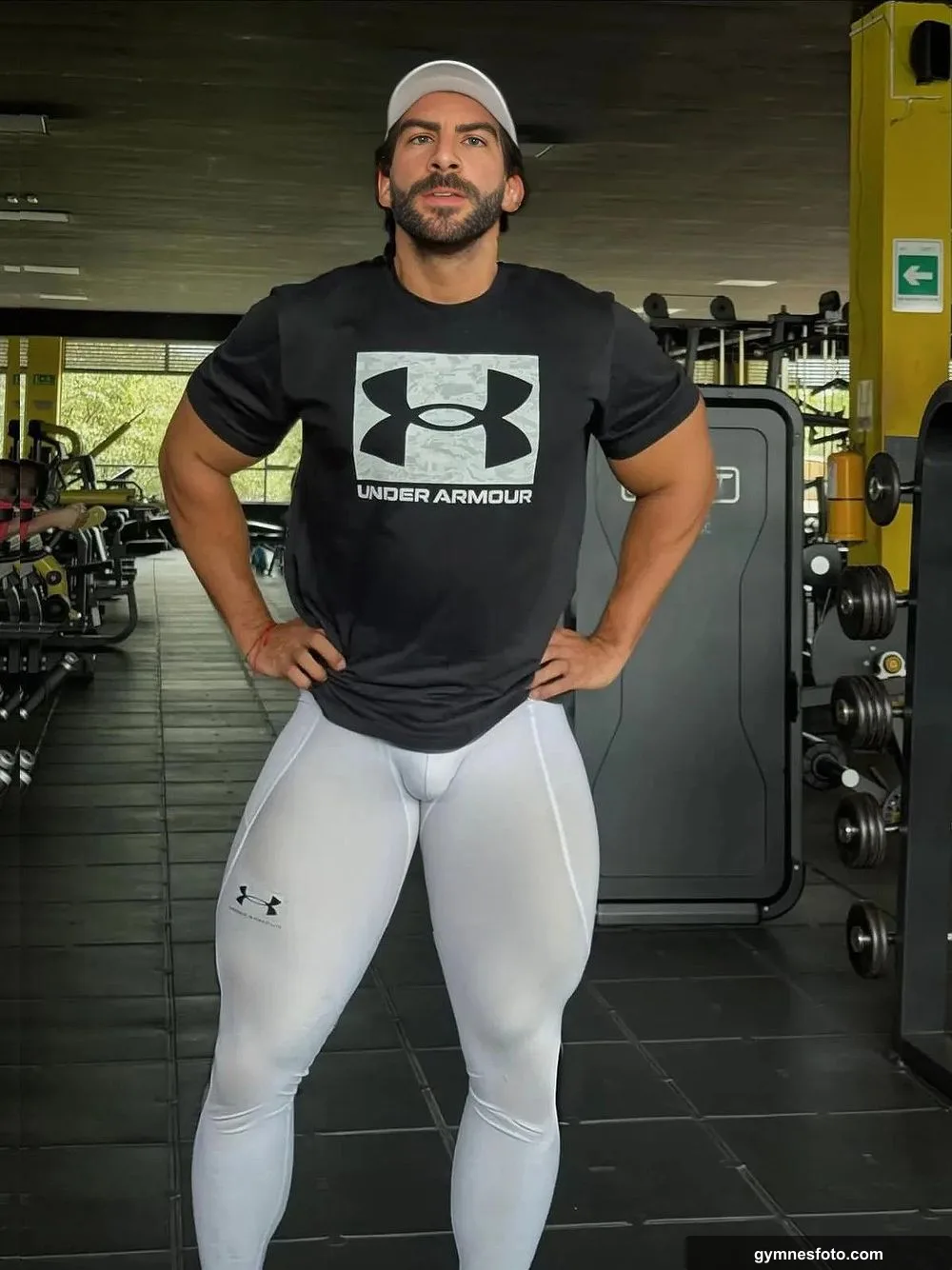 35 Bi , in the gym