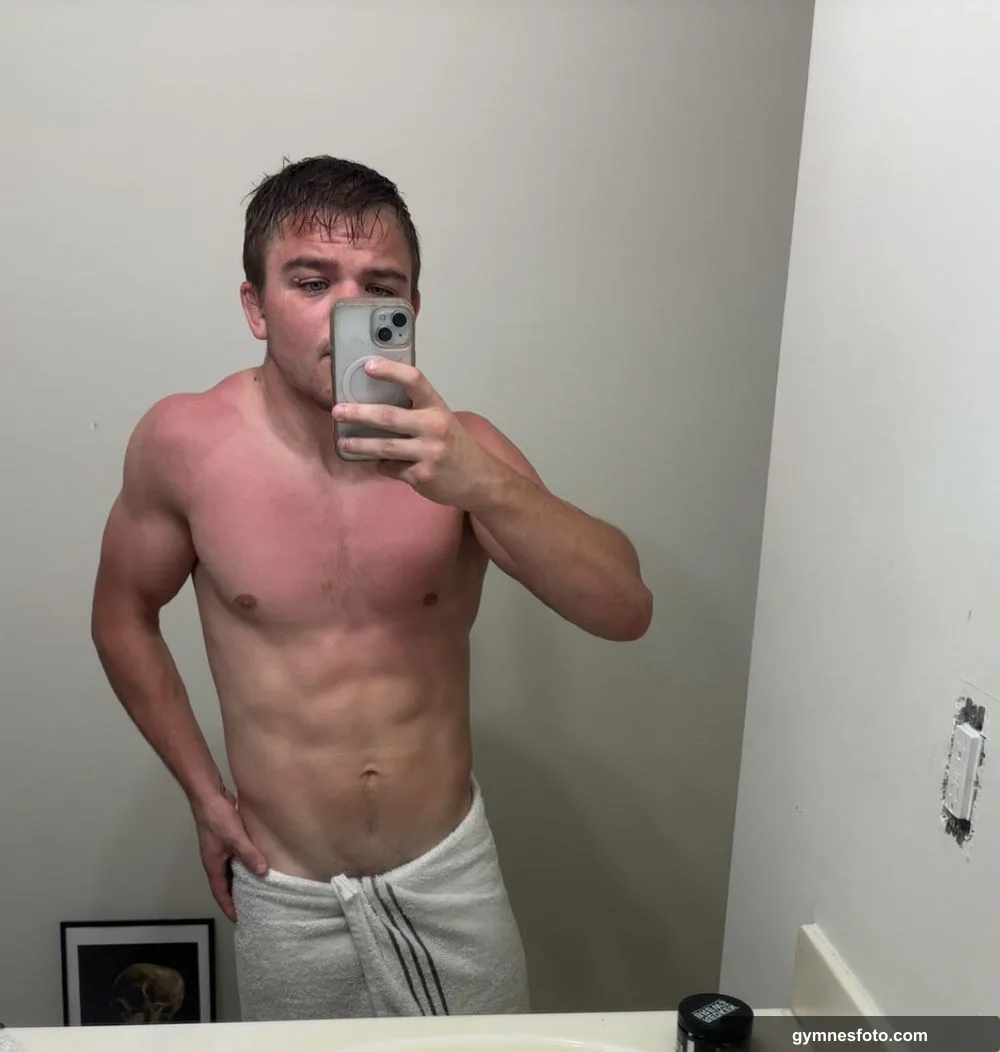 Should I drop the towel😈