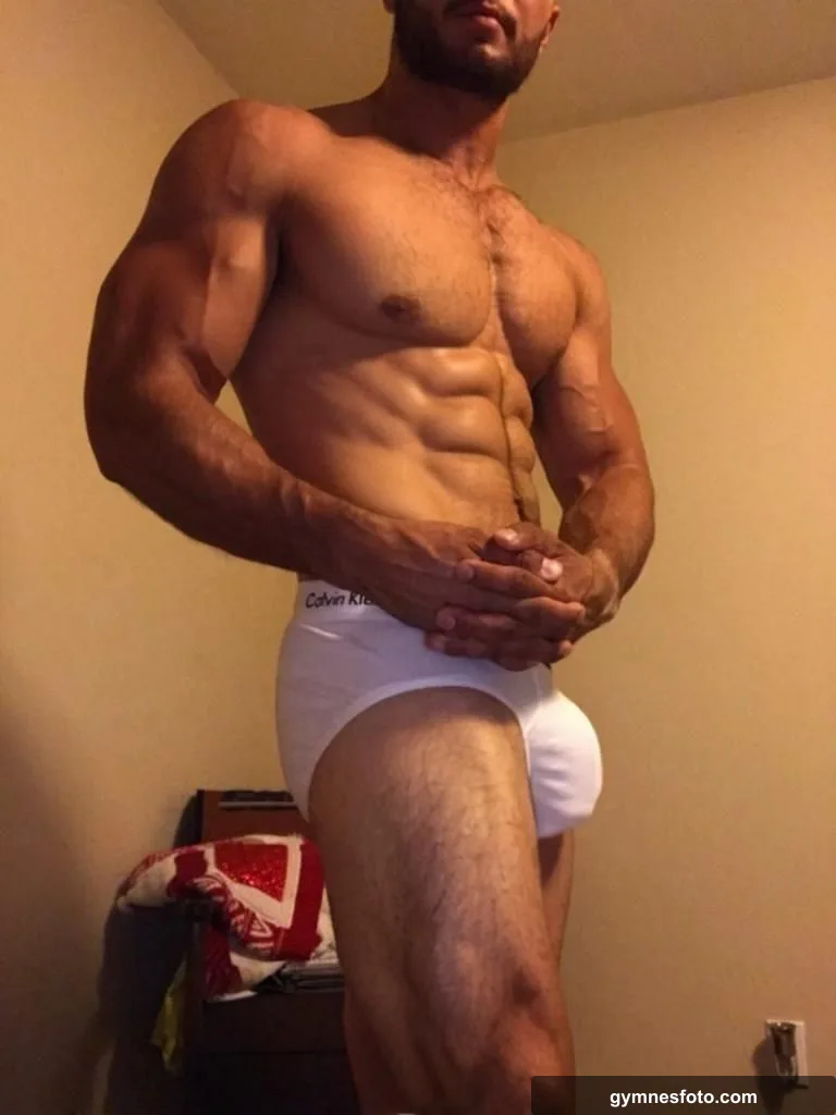 26 straight soft dick bulge