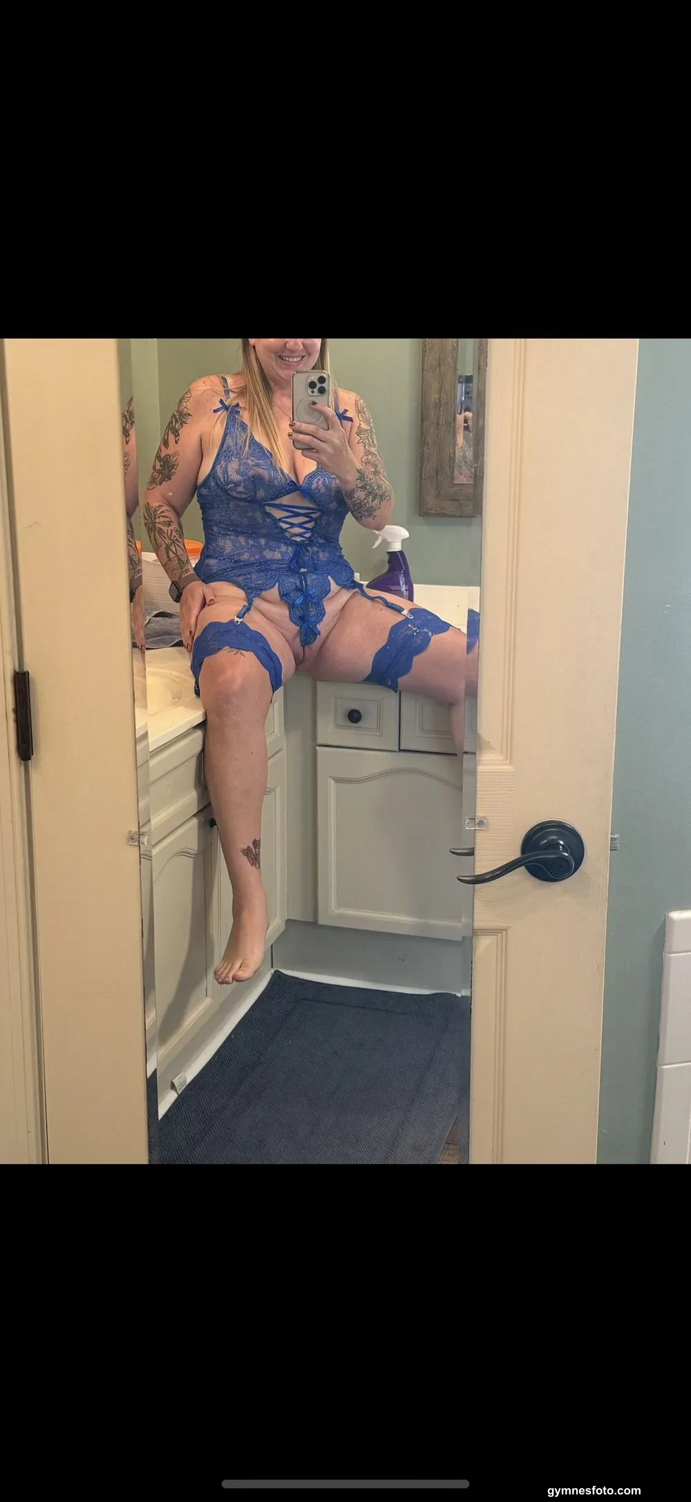 Bathroom shot. I think blues my color
