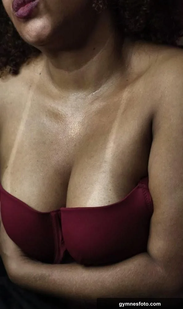SEXY GRANDMA !! 😍