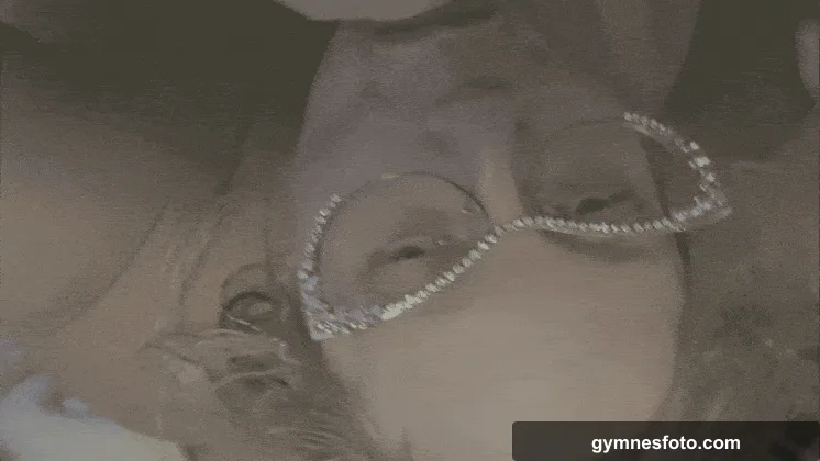 I would love 3 Cumming in my mouth 💋💋💋