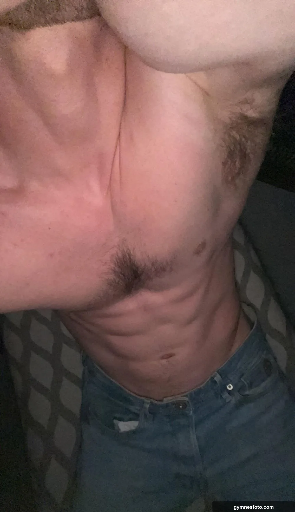 (M) Its very late ⏰