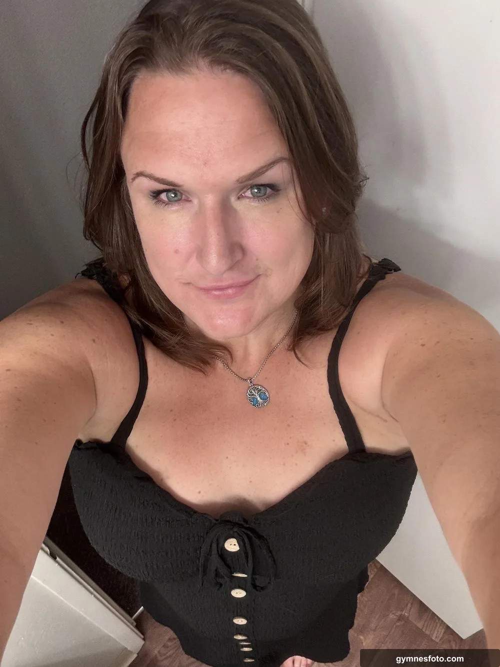 6ft trans goddess finally decided to share — hope you’re hav